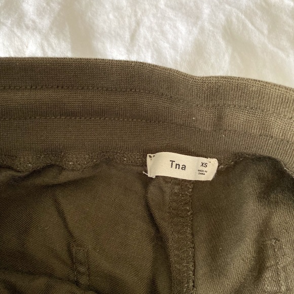 2/$50💙 CLOSET CLEAN OUT: Aritzia joggers - Picture 6 of 9